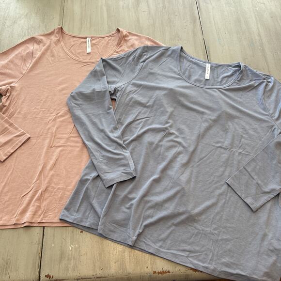 Fabletics Heather Blue Pink Long Sleeve Scoop Neck T Shirt Sz 1X Lot of 2 - Picture 1 of 11